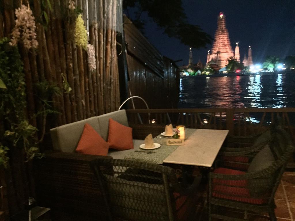 होटल के अलावा Sala Arun Bangkok